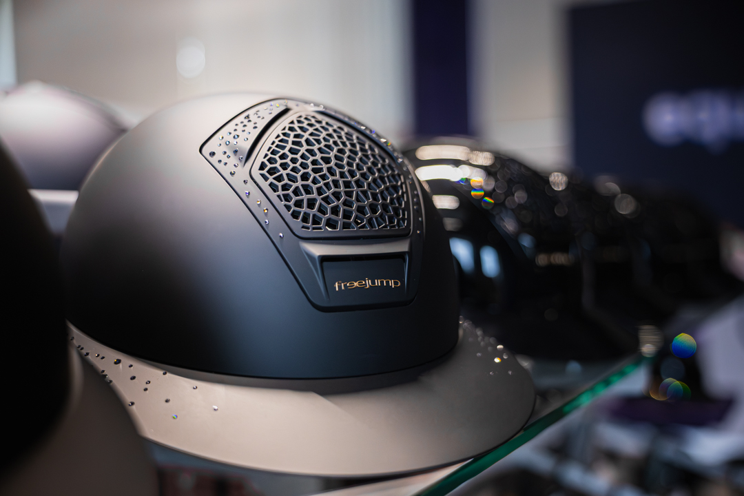 Freejump Voronoi kaski w Equishop (6)